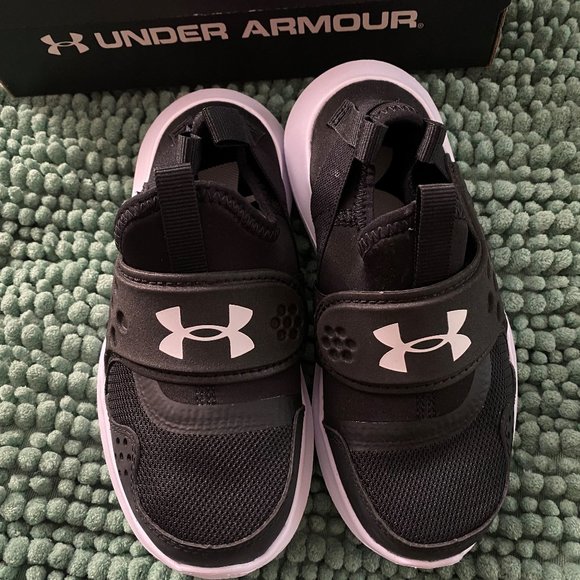 Kids Under Armour Runplay Sneakers - Picture 1 of 5